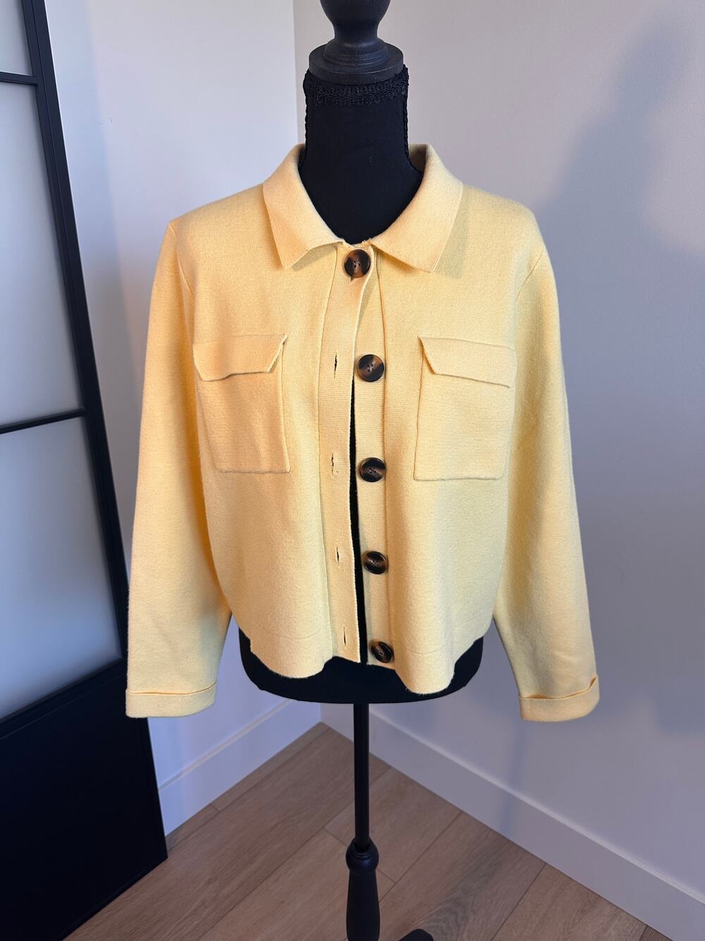 Sunny Yellow Collared Sweater Cardigan Size Large